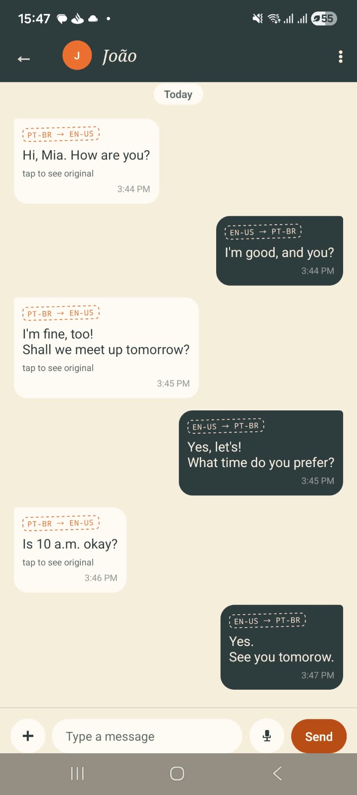 A mesma conversa aberta em inglês com as mensagens recebidas traduzidas para inglês